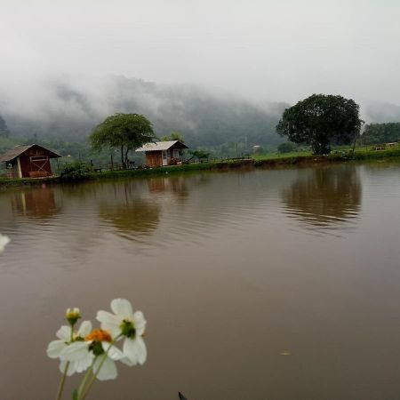 Samoeng Fishing Park Home Stay Esterno foto
